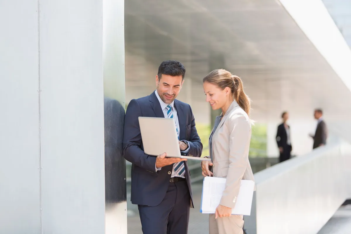 Leveraging Virtual Staffing for Business Growth: Best Practices and Trends